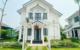 Vườn Vua Resort&Sun Villas Khu Thanh Liên